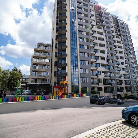 Sky Symphony Apartman *