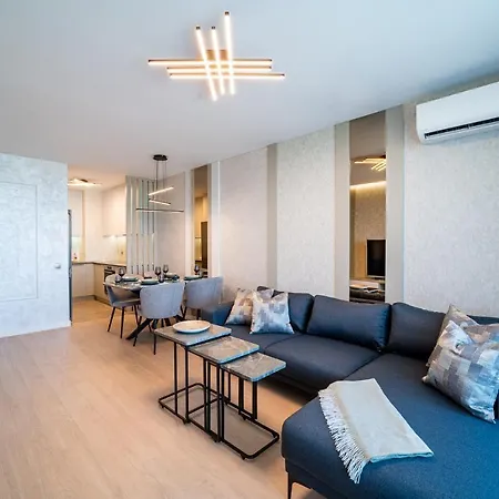 Sky Symphony Apartman Várna
