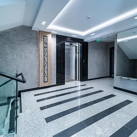 Sky Symphony Apartman *