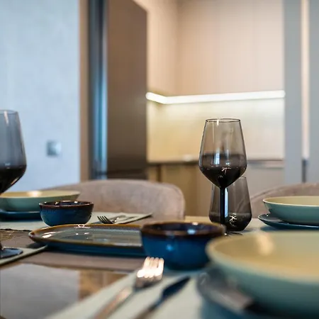 Apartment Sky Symphony Warna